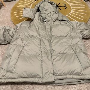 Lululemon wunderpuff crop jacket size 10